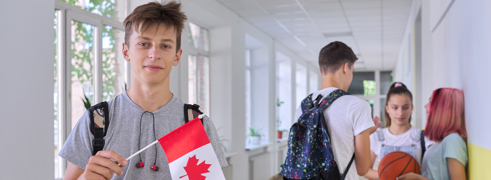 شرایط پذیرش دانش‌آموزان در مدارس کانادا